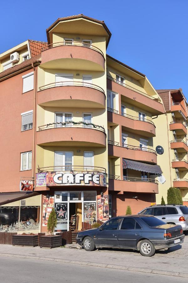 Mb Apartments Jagodina Eksteriør billede
